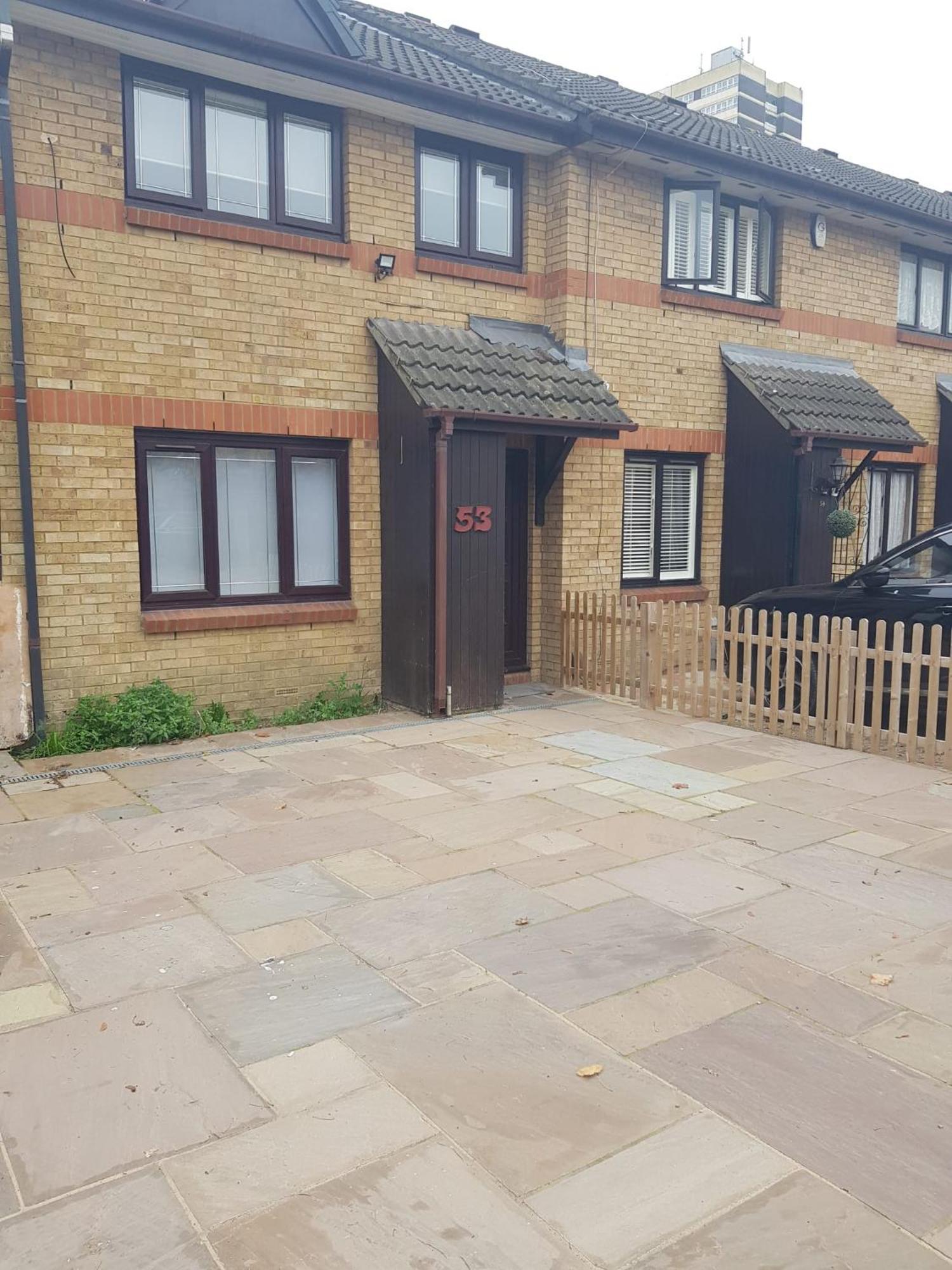 Cozy House With Free Parking & Wifi Near Maryland Station 호텔 런던 외부 사진